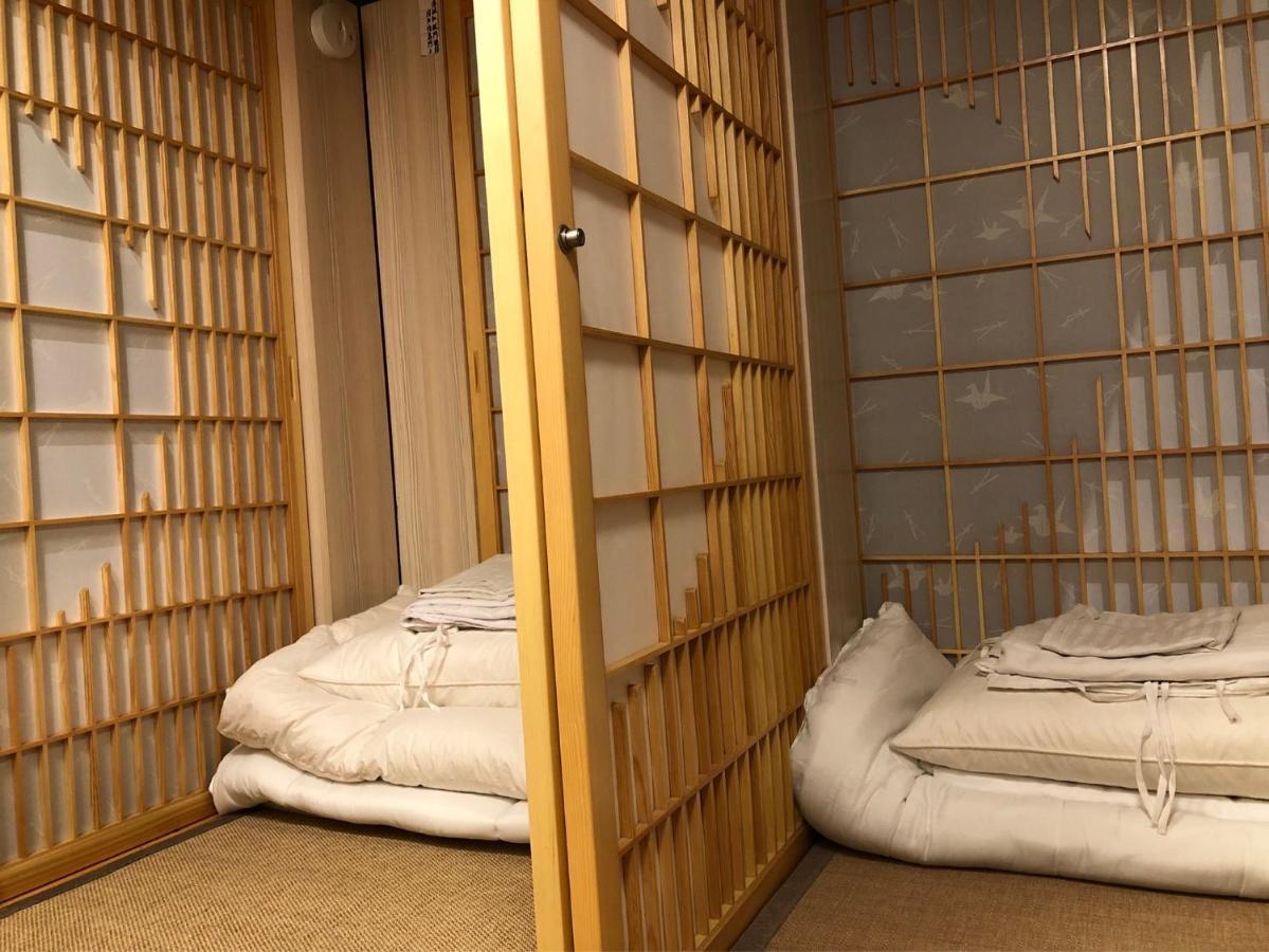 台甕茶室青年旅館 Tai-Wong Tatami Room Hostel Тайнань Екстер'єр фото