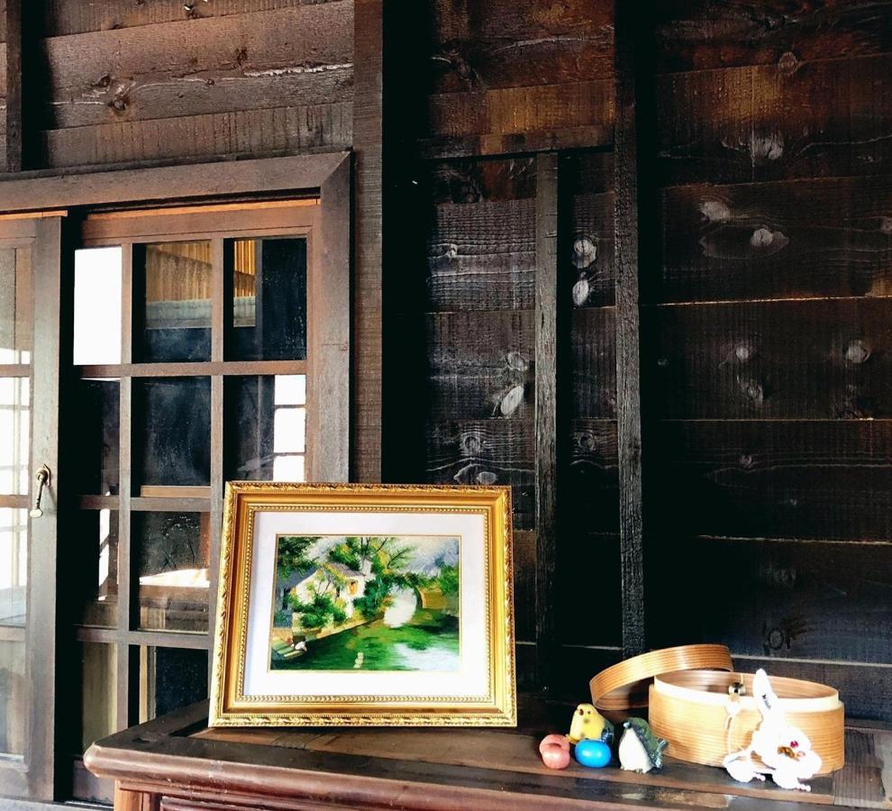 台甕茶室青年旅館 Tai-Wong Tatami Room Hostel Тайнань Екстер'єр фото