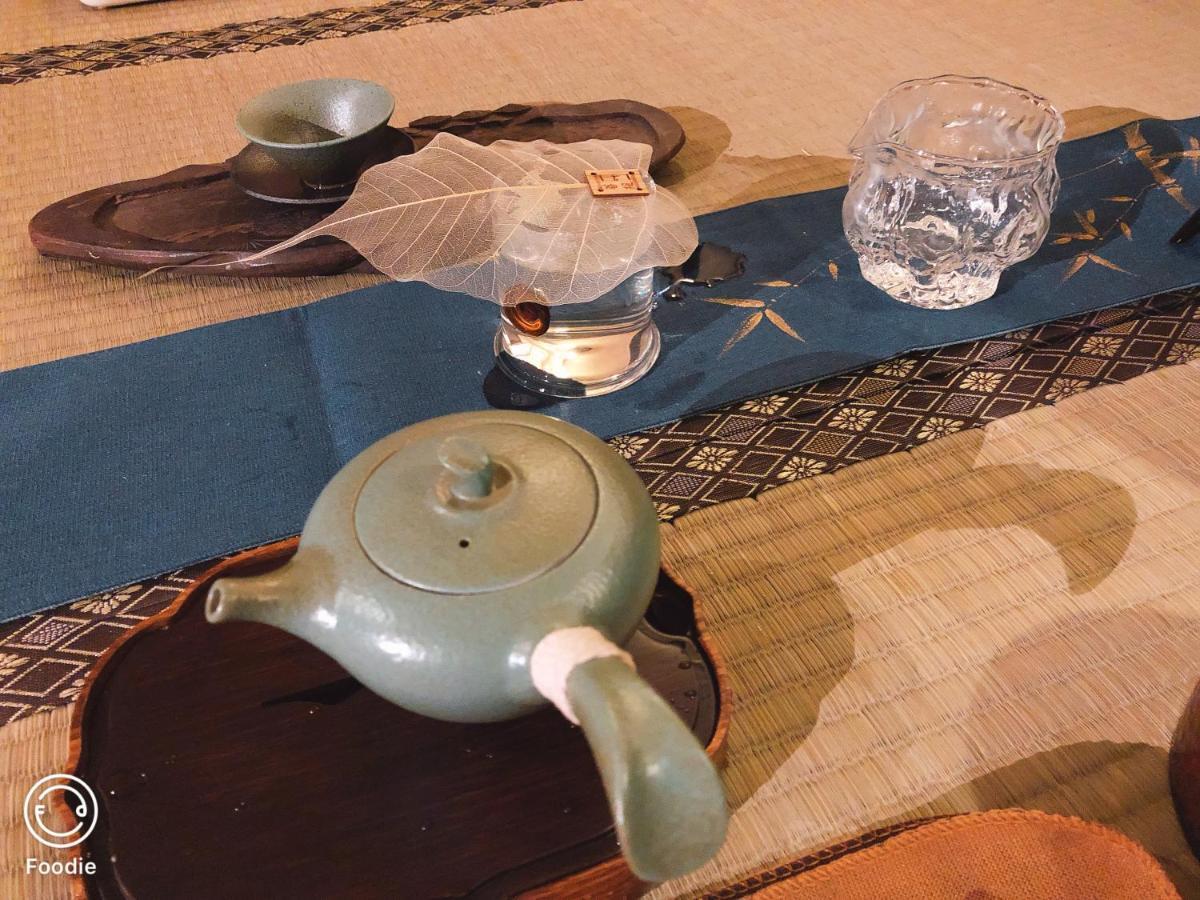 台甕茶室青年旅館 Tai-Wong Tatami Room Hostel Тайнань Екстер'єр фото